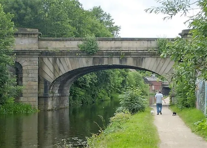 *f1*5gh* Setup For Your Relaxed & Amazing + Free Parking + Free Fast Wifi * *